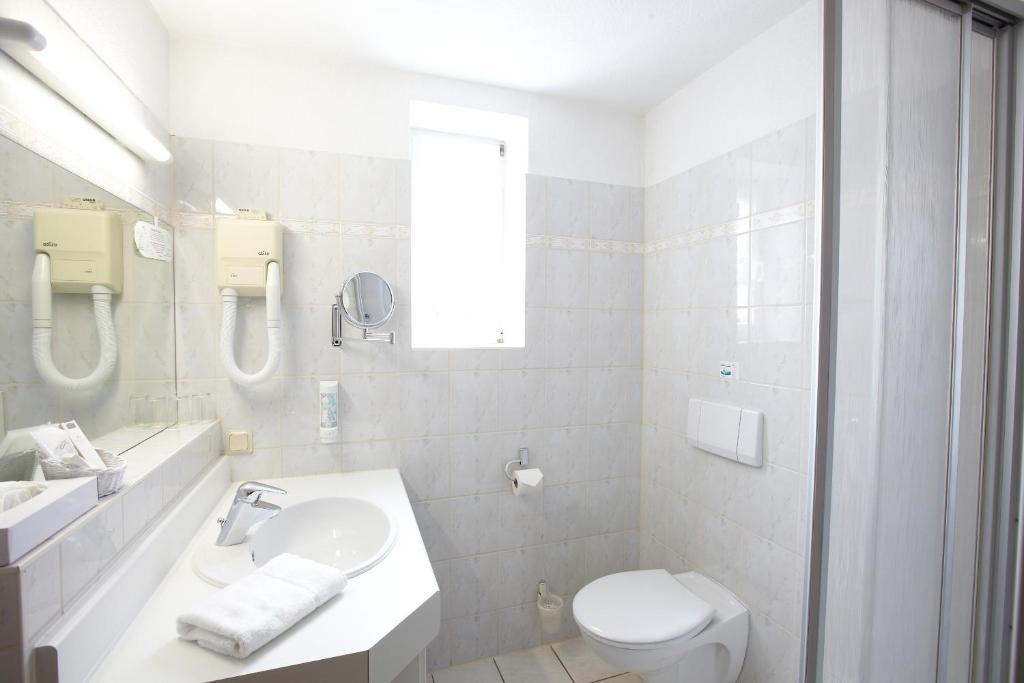 Hotel Roese Bebra Quarto foto